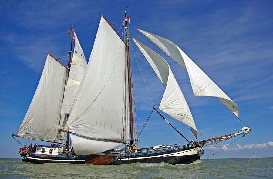 Segeln auf IJsselmeer oder Wattenmeer mit der Zweimastklipper Mon Desir ab Enkhuizen